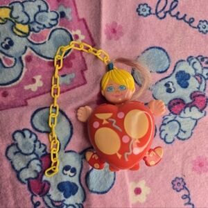 Galoob Vintage Sweet Secrets 1986 Girl Red Heart Balloons Makeup Compact Toy